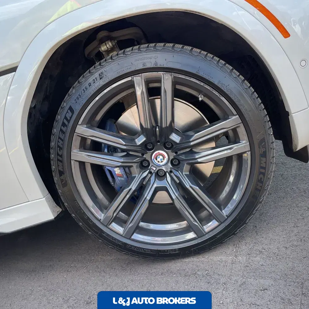 2023 BMW X6 M50i