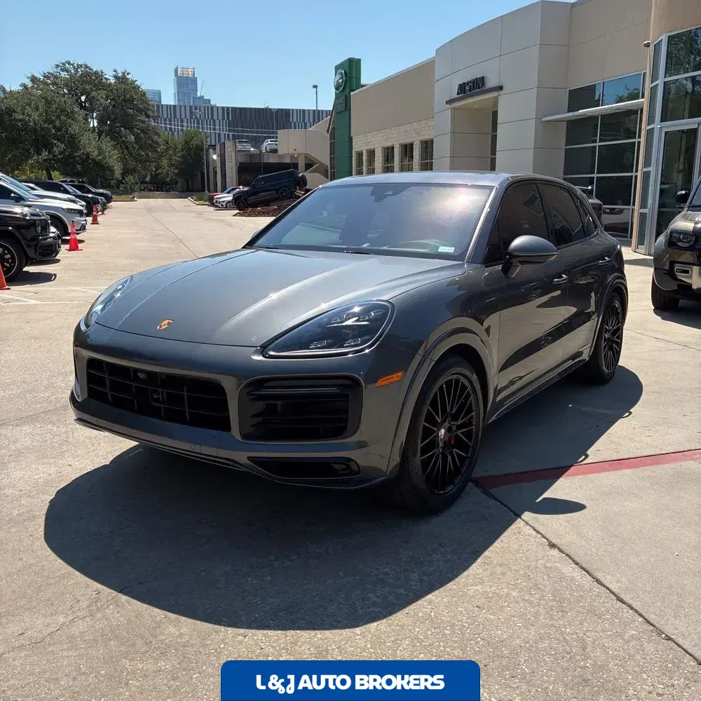 2023 Porsche Cayenne GTS