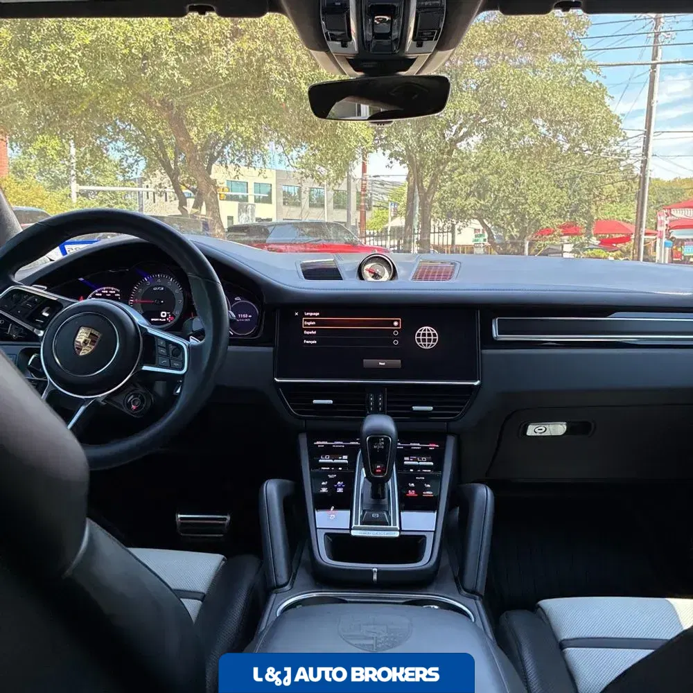2023 Porsche Cayenne GTS