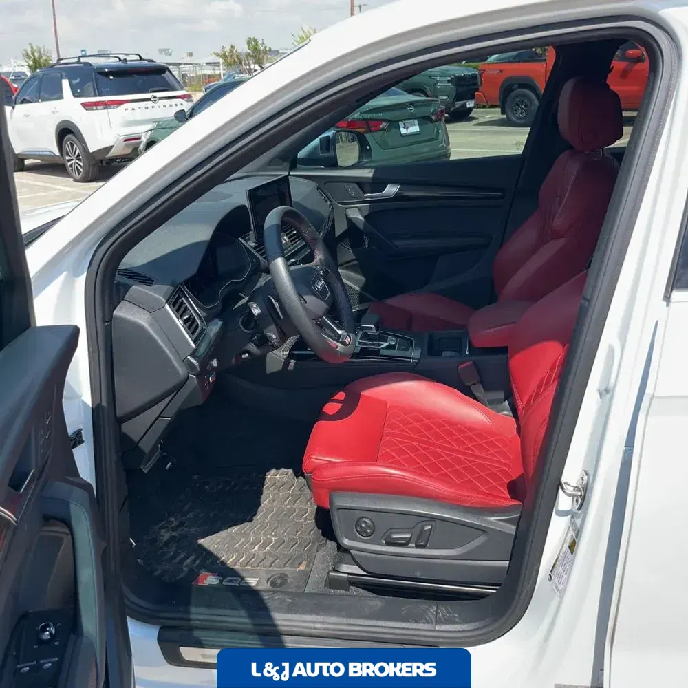 2024 Audi SQ5 Prestige