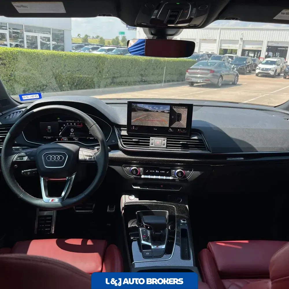 2024 Audi SQ5 Prestige