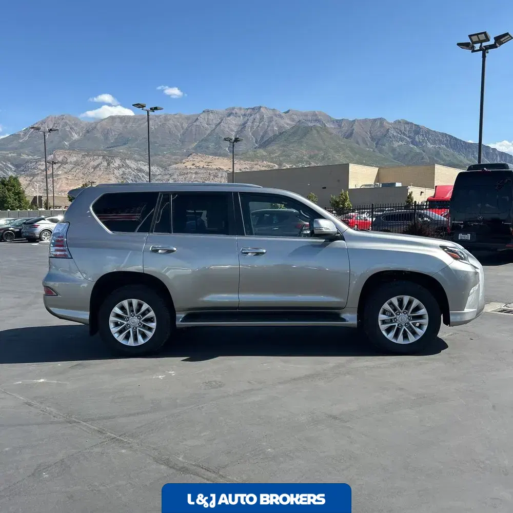 2023 Lexus GX 460 Base