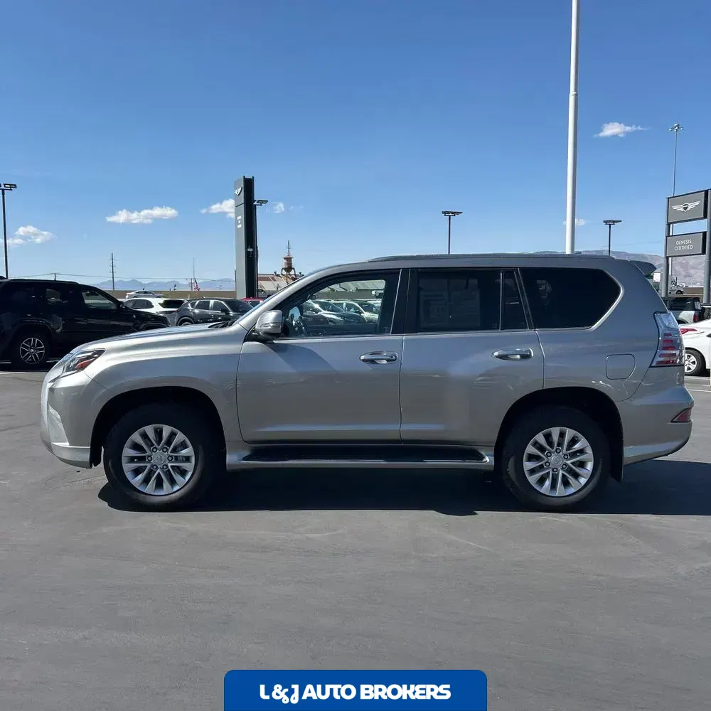 2023 Lexus GX 460 Base