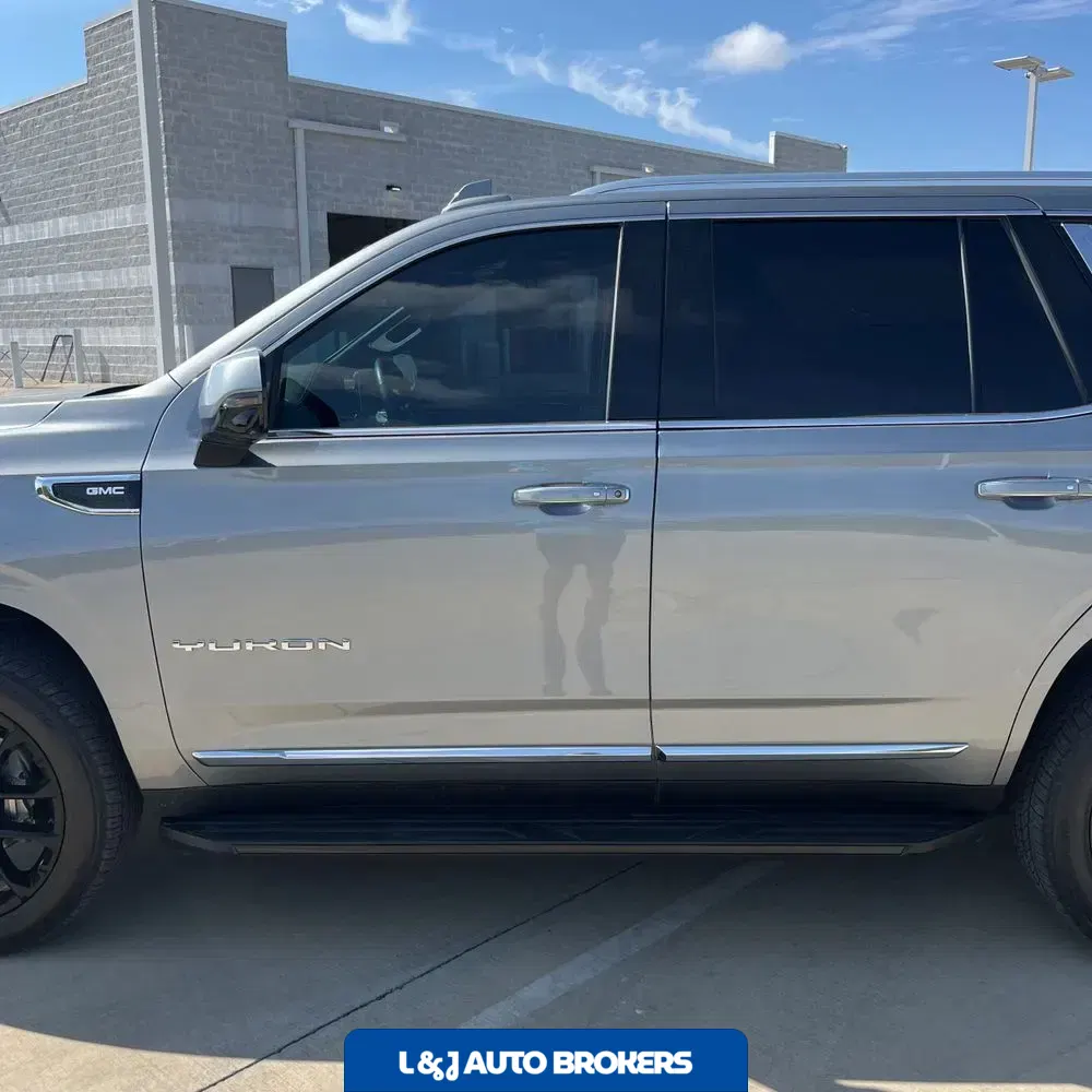 2023 GMC Yukon SLT