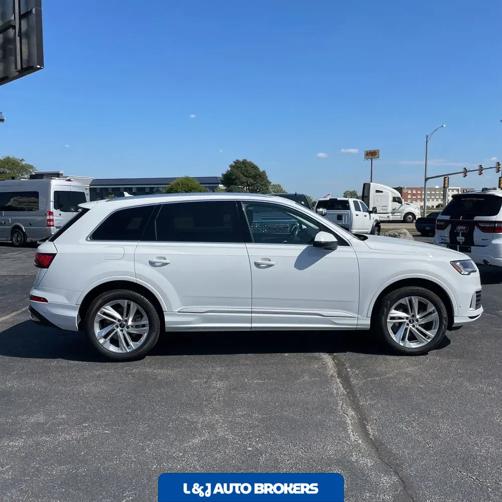 2024 Audi Q7 Premium Plus 55