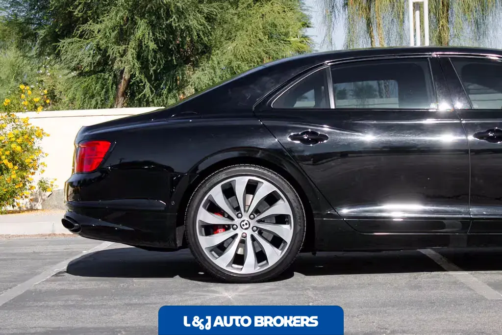 2020 Bentley Flying Spur W12 Sedan
