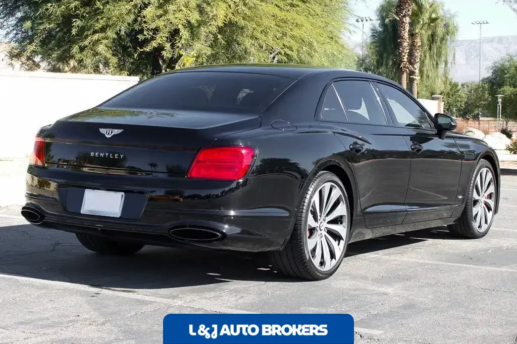 2020 Bentley Flying Spur W12 Sedan