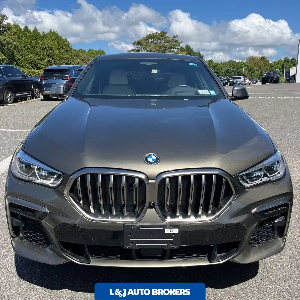 2023 BMW X6 M50i
