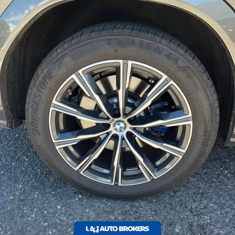 2023 BMW X6 M50i