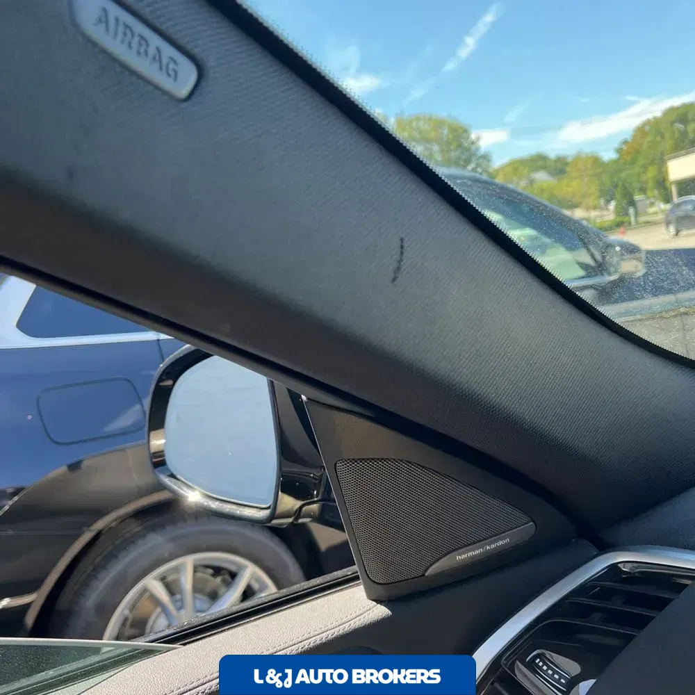 2023 BMW X6 M50i