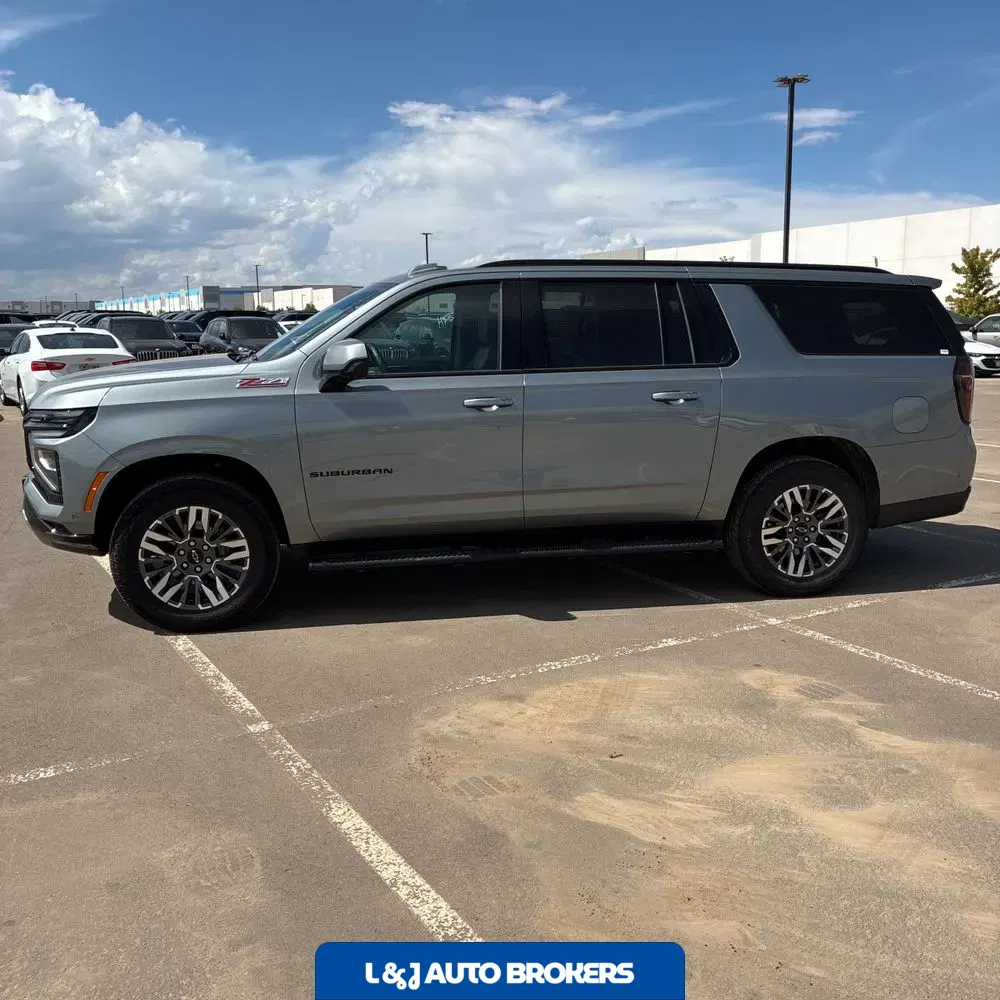2025 Chevrolet Suburban Z71