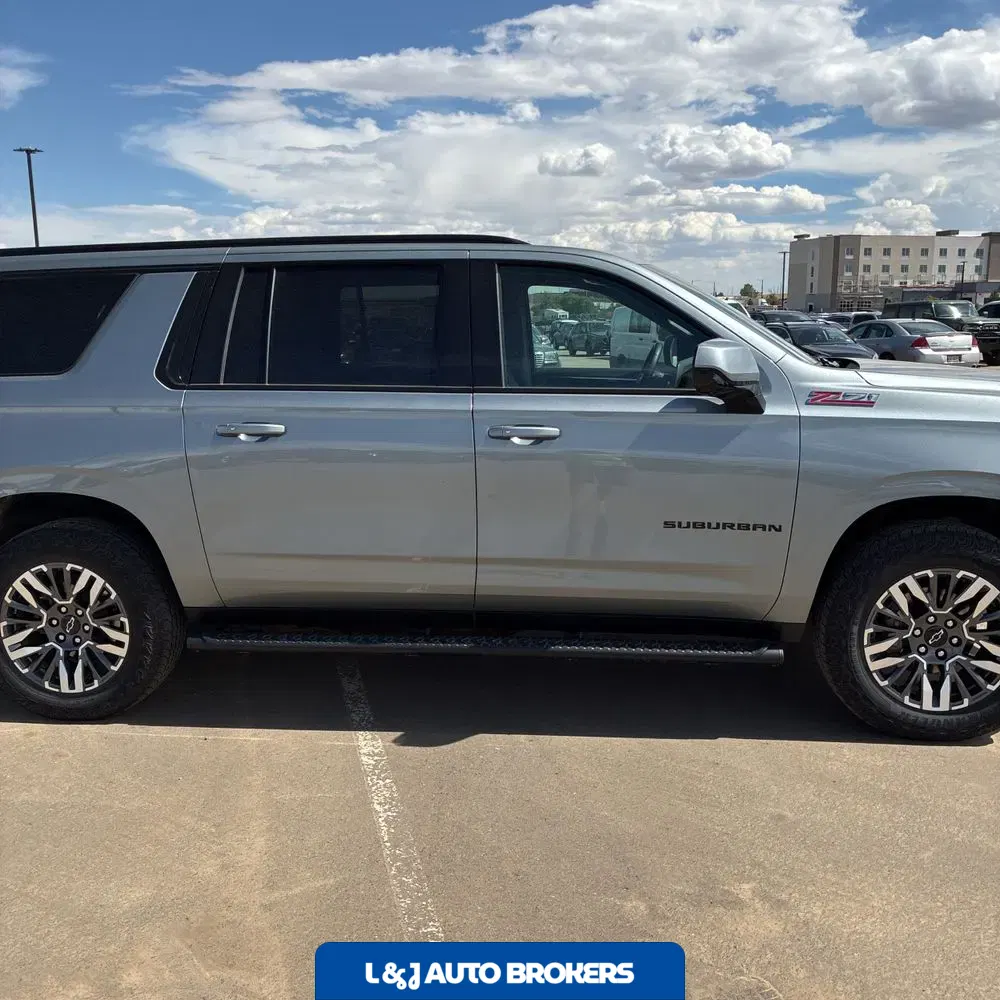 2025 Chevrolet Suburban Z71