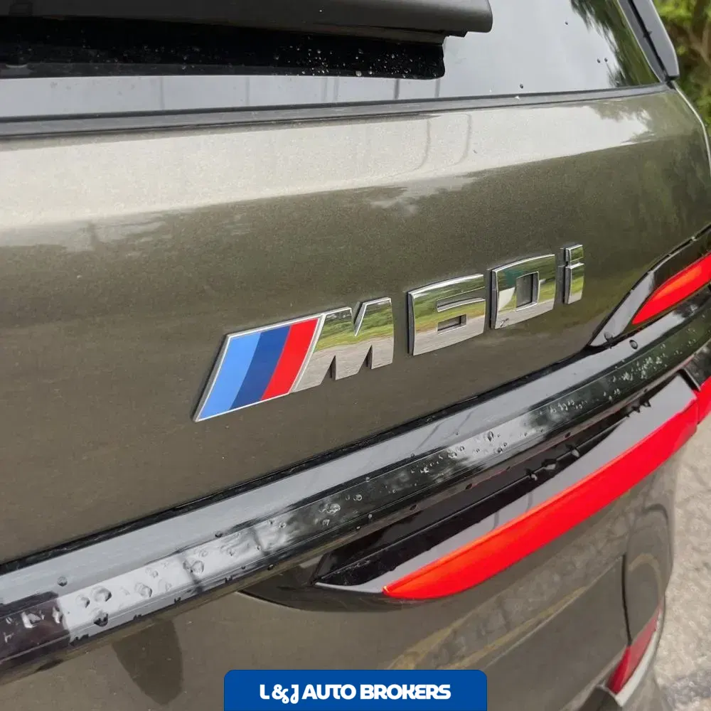 2024 BMW X7 M60i