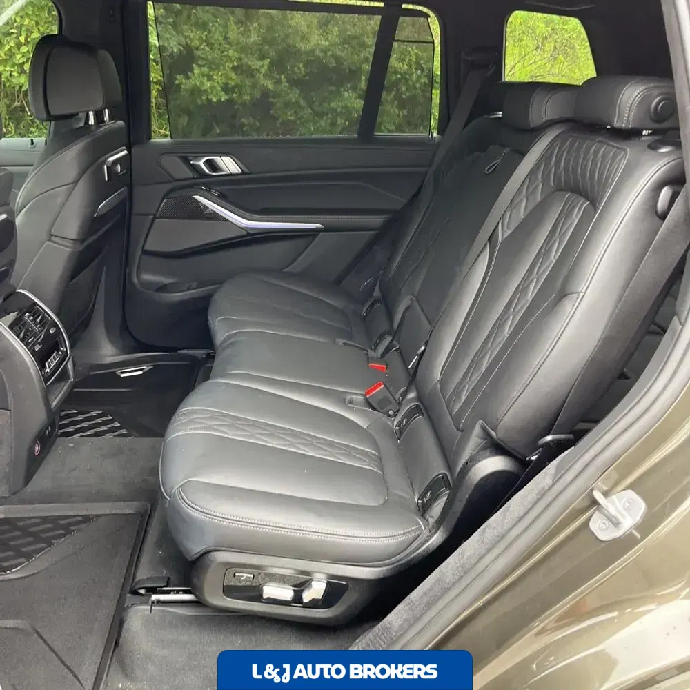 2024 BMW X7 M60i