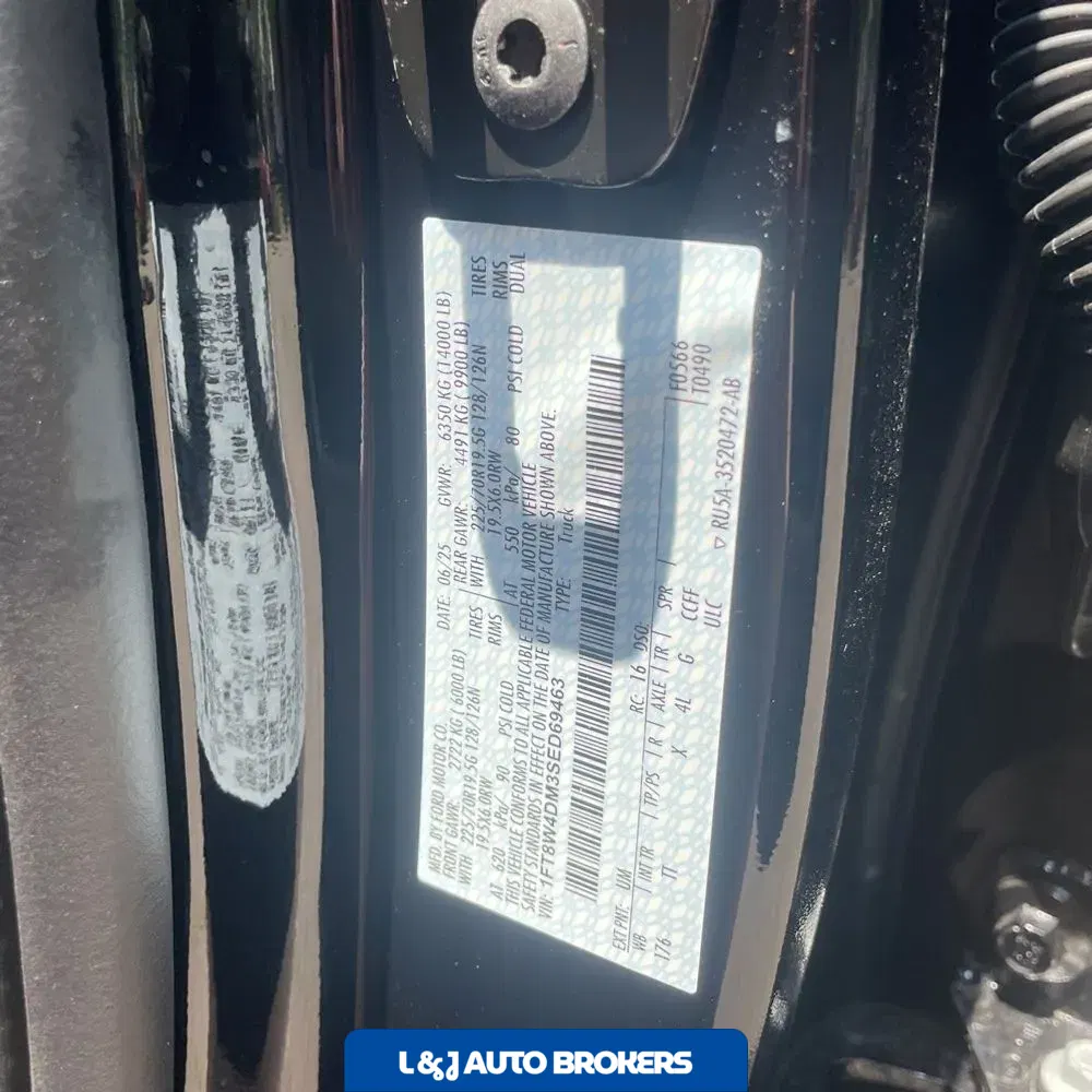 2025 Ford F-450 Super Duty Platinum