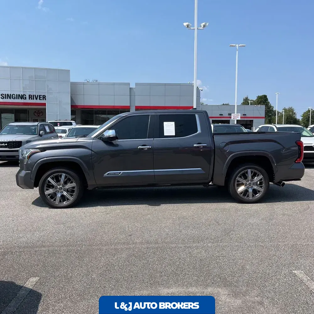 2024 Toyota Tundra Capstone HV
