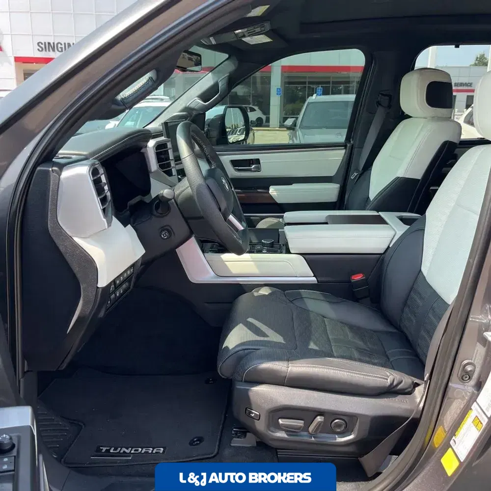 2024 Toyota Tundra Capstone HV