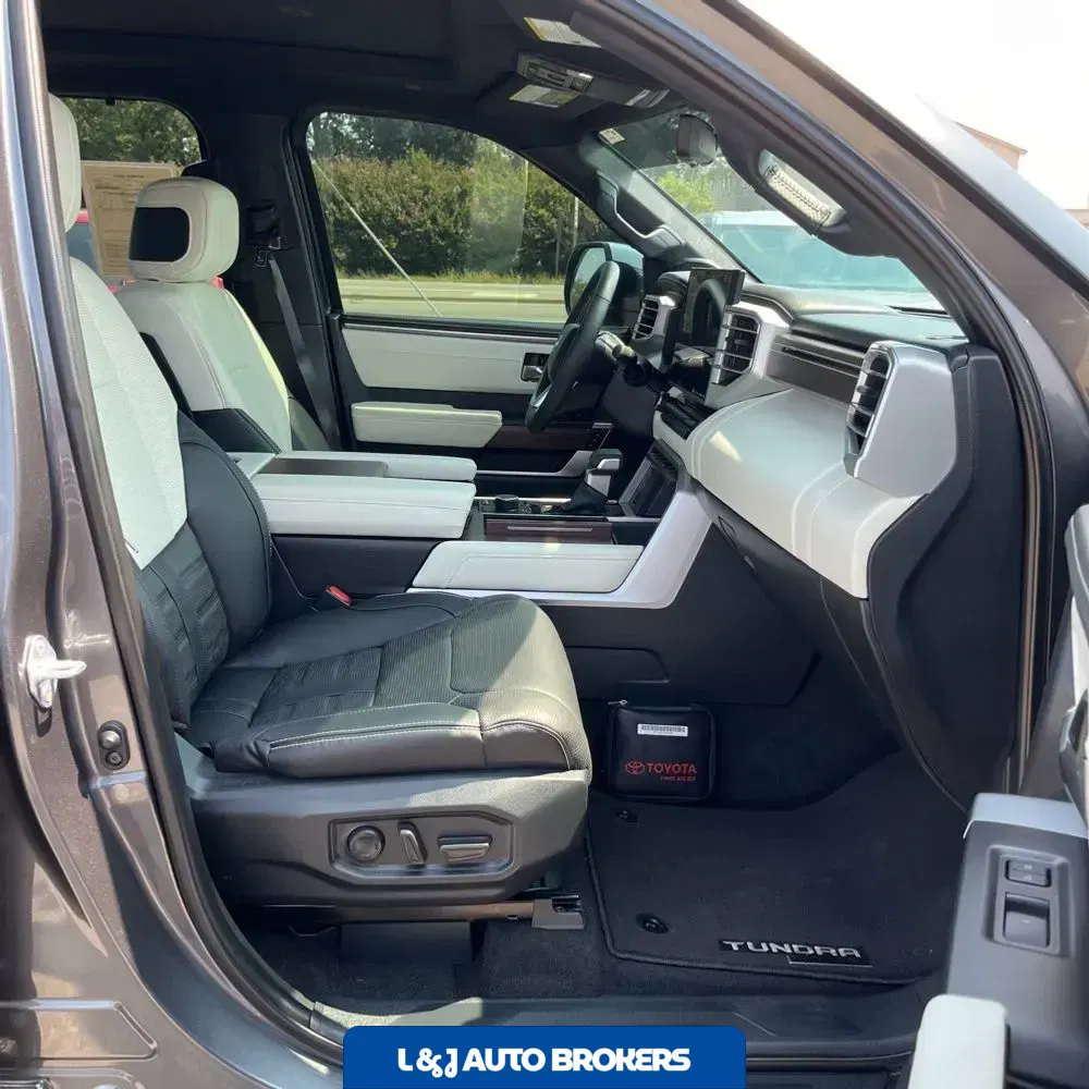 2024 Toyota Tundra Capstone HV