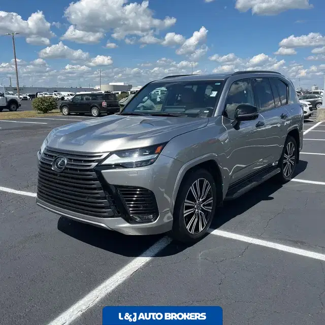 2023 Lexus LX 600 Luxury