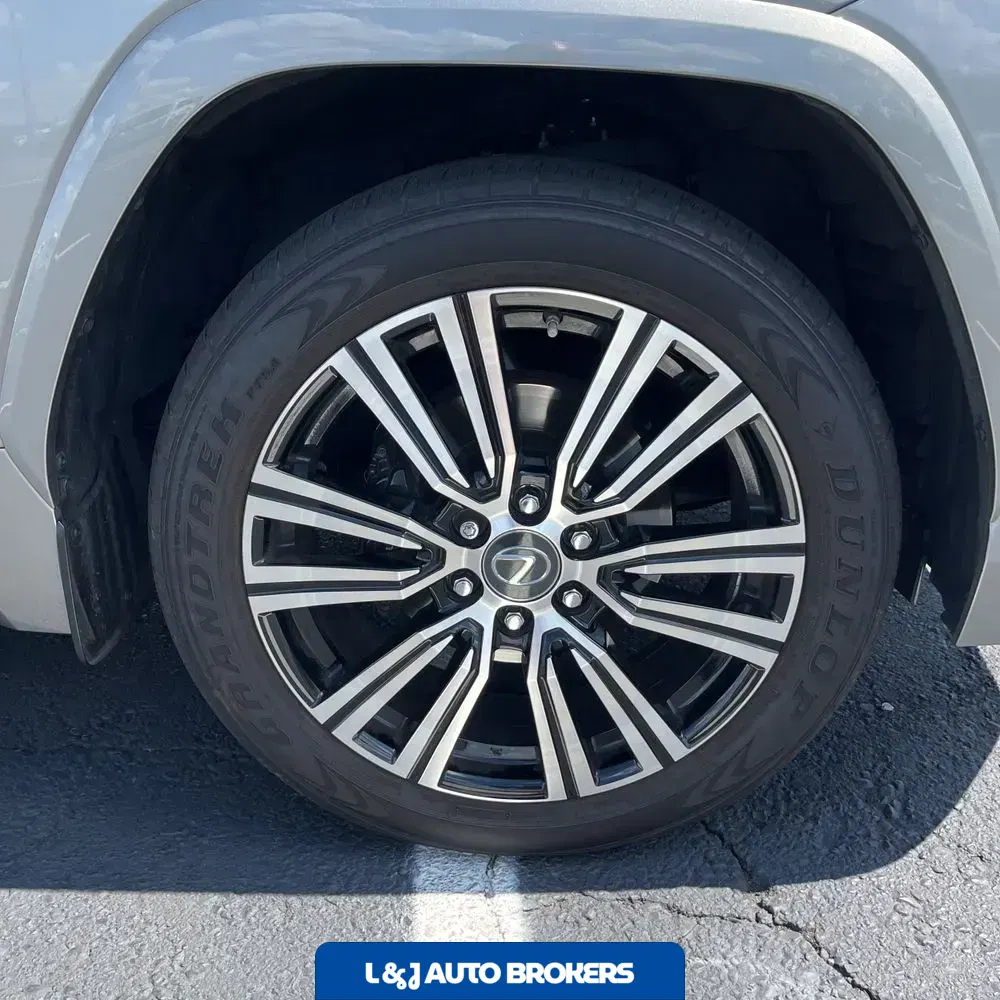 2023 Lexus LX 600 Luxury