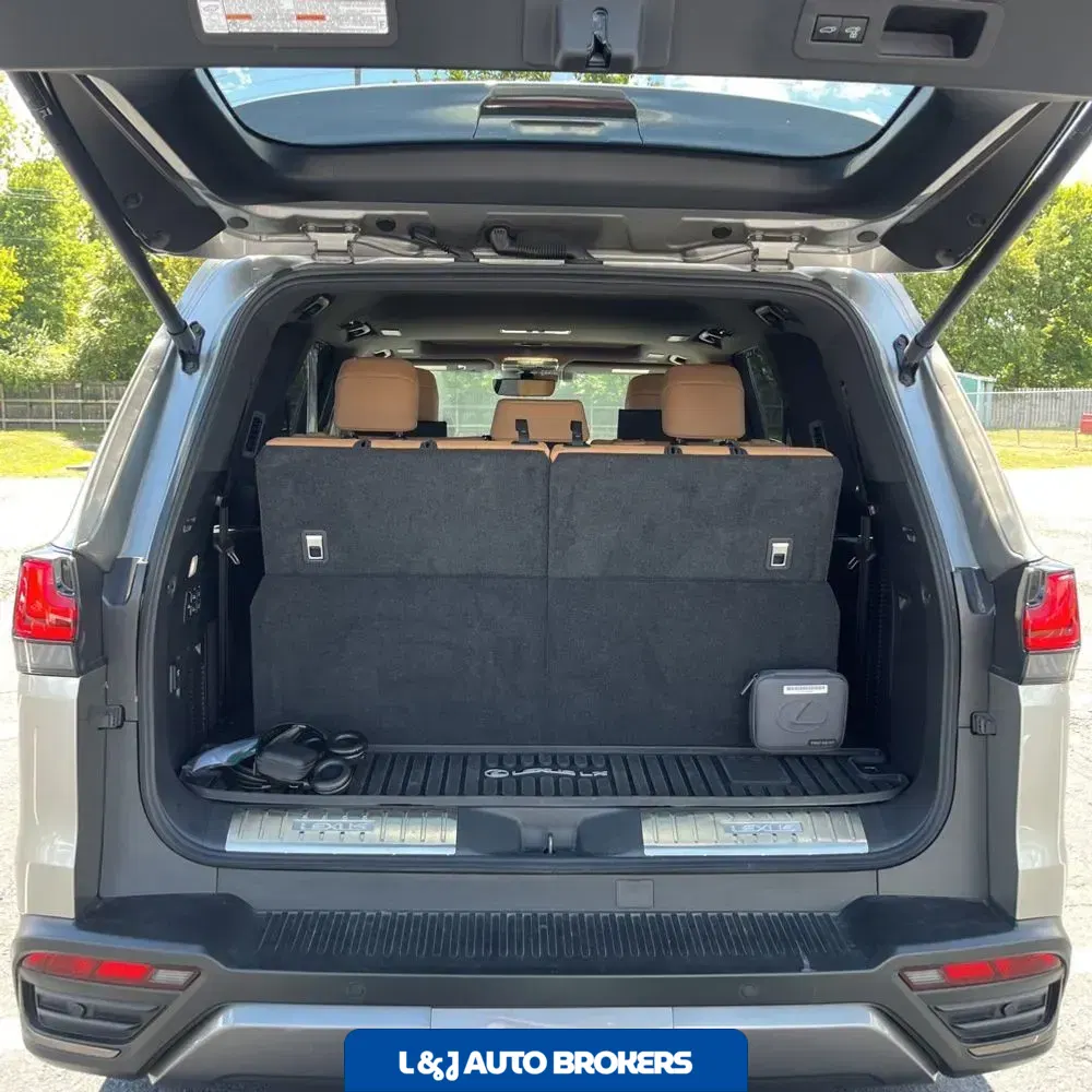 2023 Lexus LX 600 Luxury