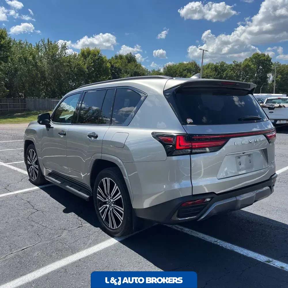 2023 Lexus LX 600 Luxury