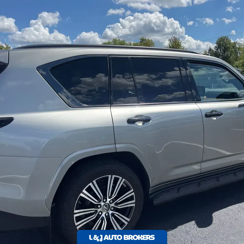 2023 Lexus LX 600 Luxury