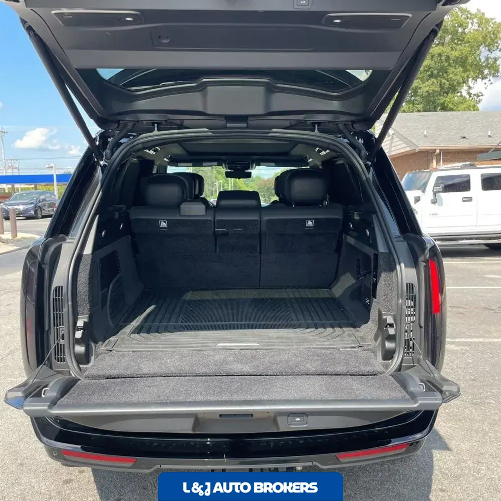 2024 Land Rover Range Rover Autobiography P530