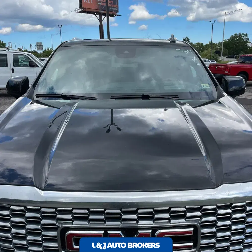 2024 GMC Yukon Denali