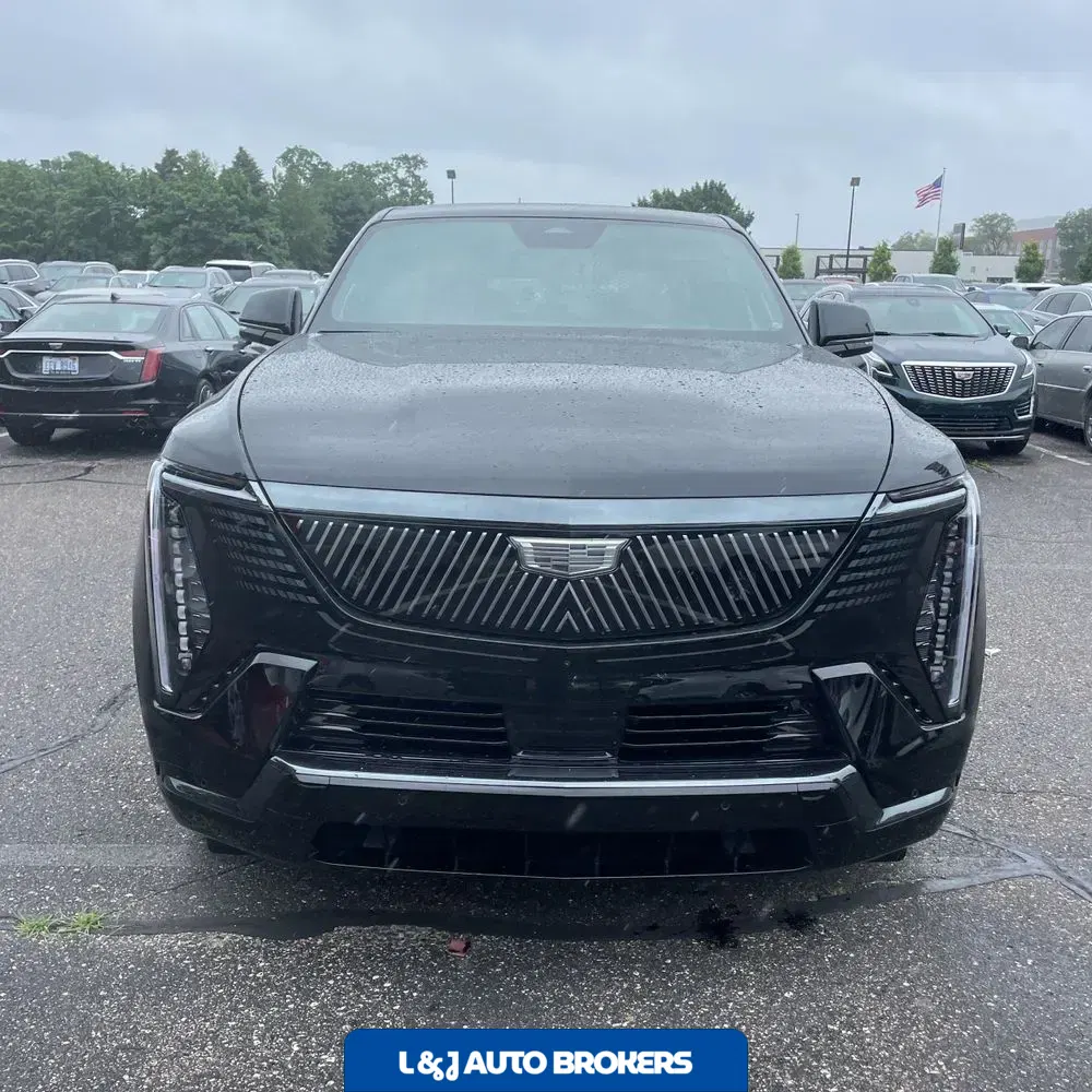 2025 Cadillac Escalade IQ Sport 2