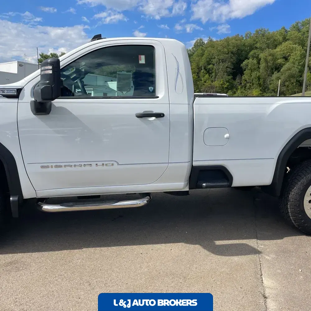 2024 GMC Sierra 2500HD Pro