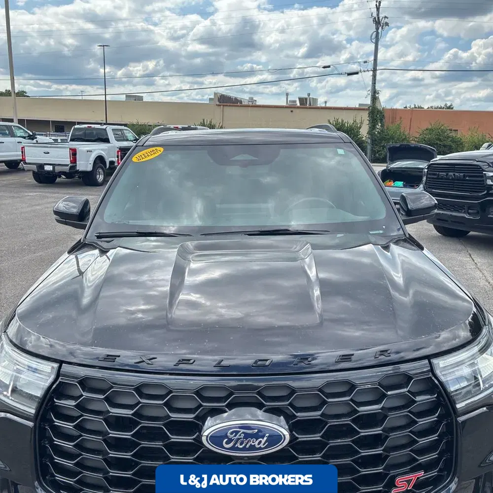 2025 Ford Explorer ST