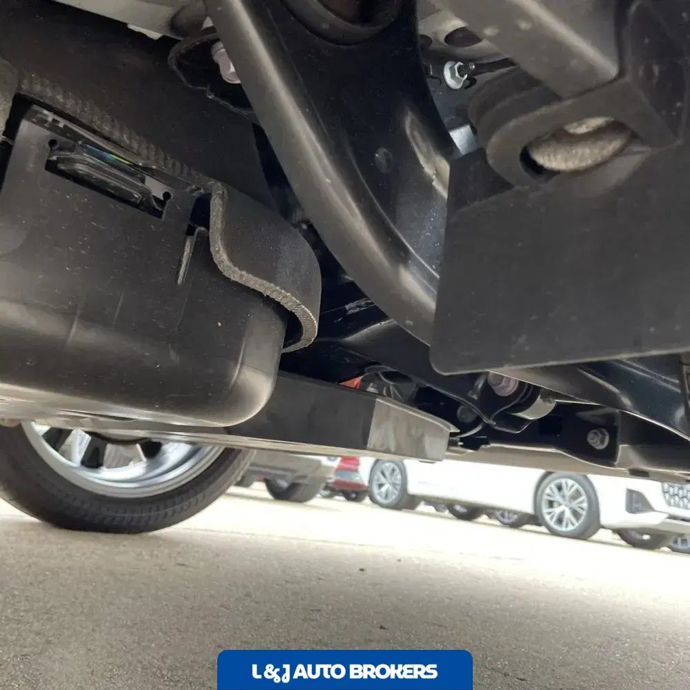 2025 Lexus NX 450h+ F SPORT Handling
