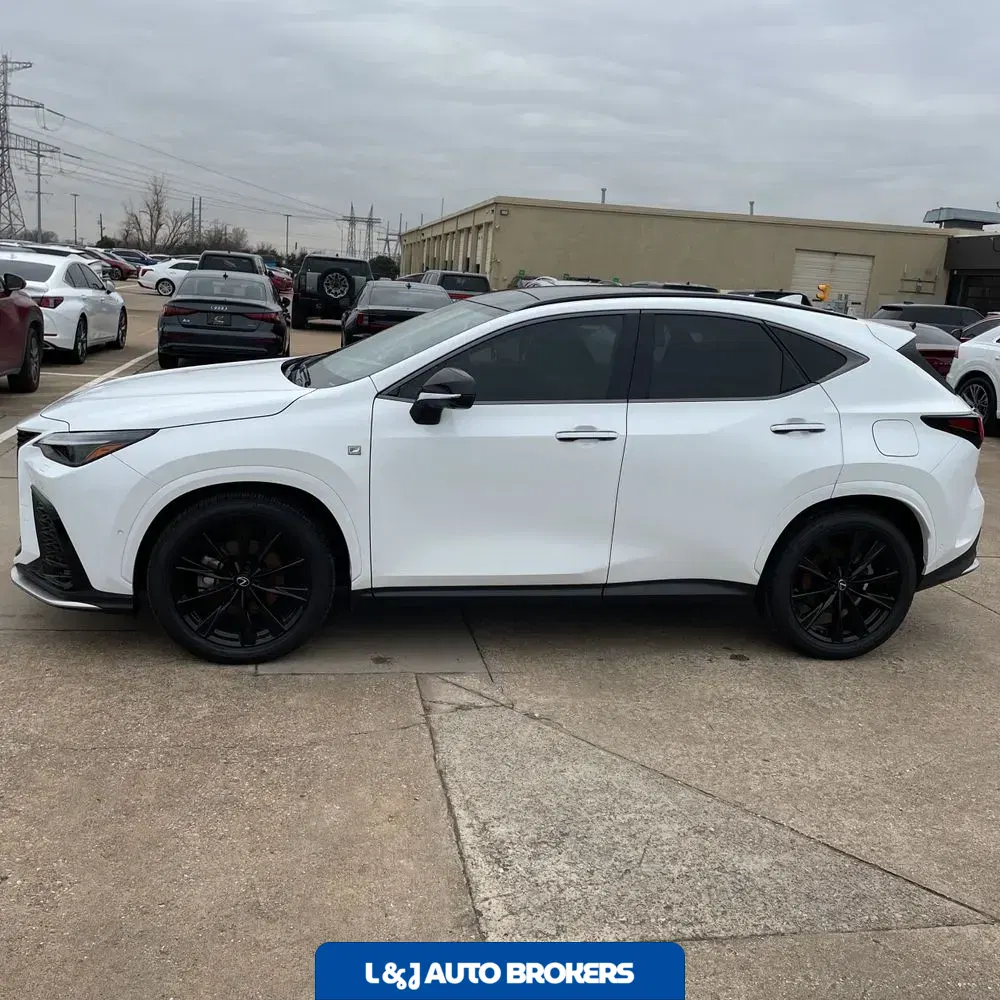 2025 Lexus NX 450h+ F SPORT Handling