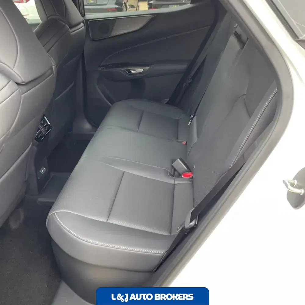 2025 Lexus NX 450h+ F SPORT Handling