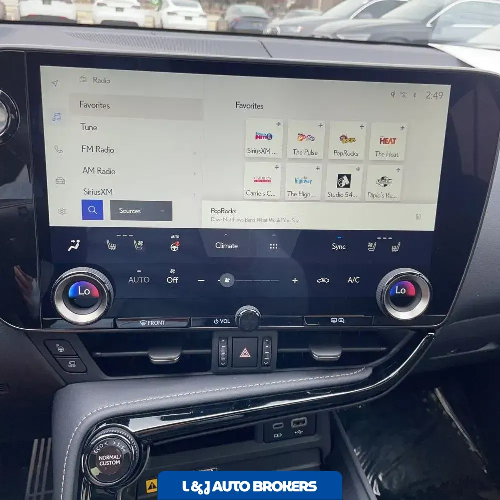 2025 Lexus NX 450h+ F SPORT Handling