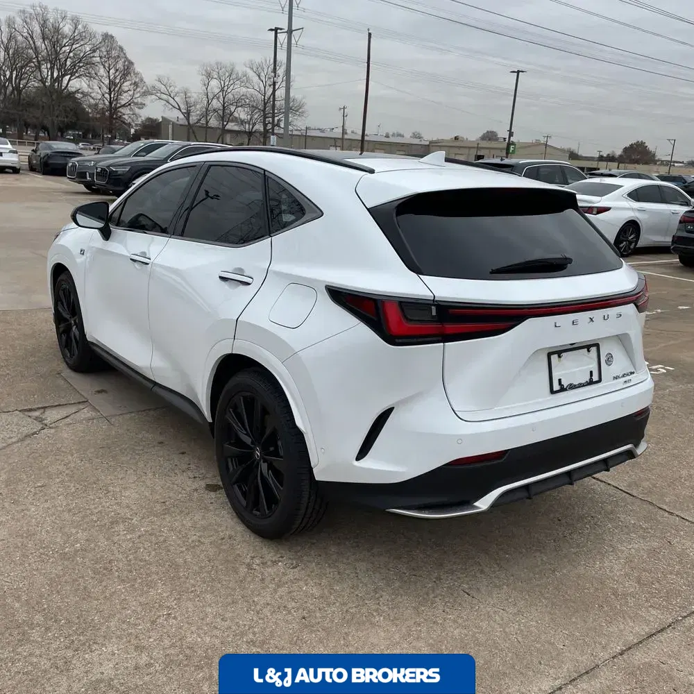 2025 Lexus NX 450h+ F SPORT Handling