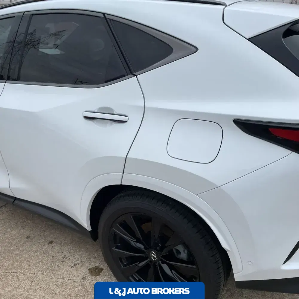 2025 Lexus NX 450h+ F SPORT Handling