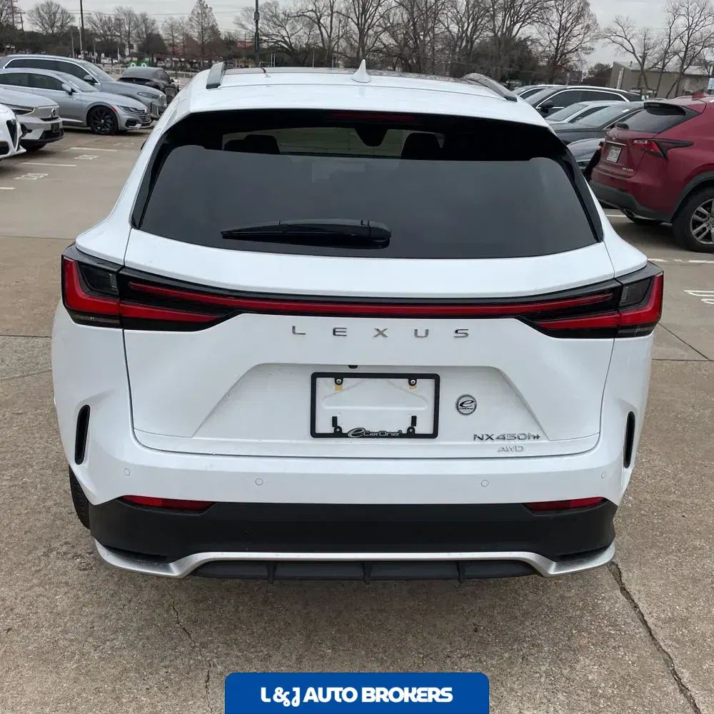 2025 Lexus NX 450h+ F SPORT Handling