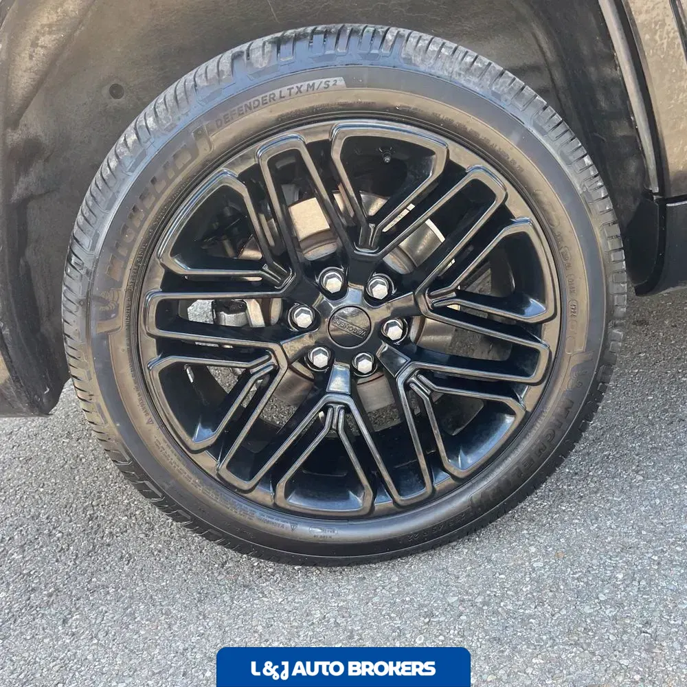 2023 Jeep Wagoneer Carbide