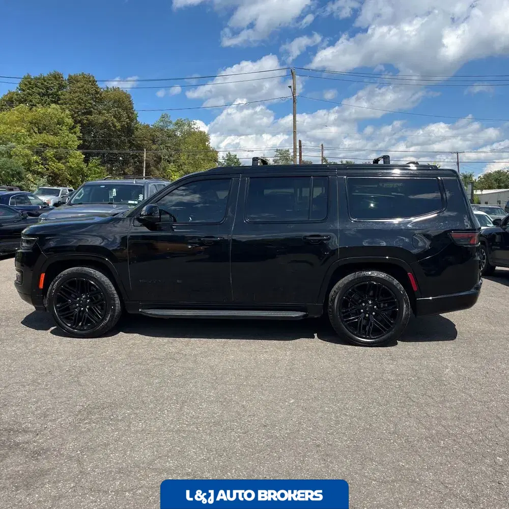 2023 Jeep Wagoneer Carbide