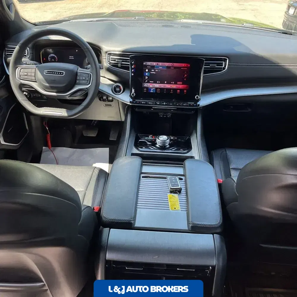 2023 Jeep Wagoneer Carbide