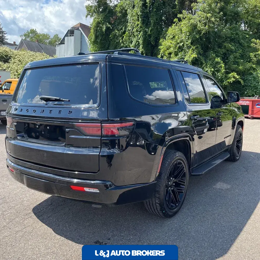2023 Jeep Wagoneer Carbide