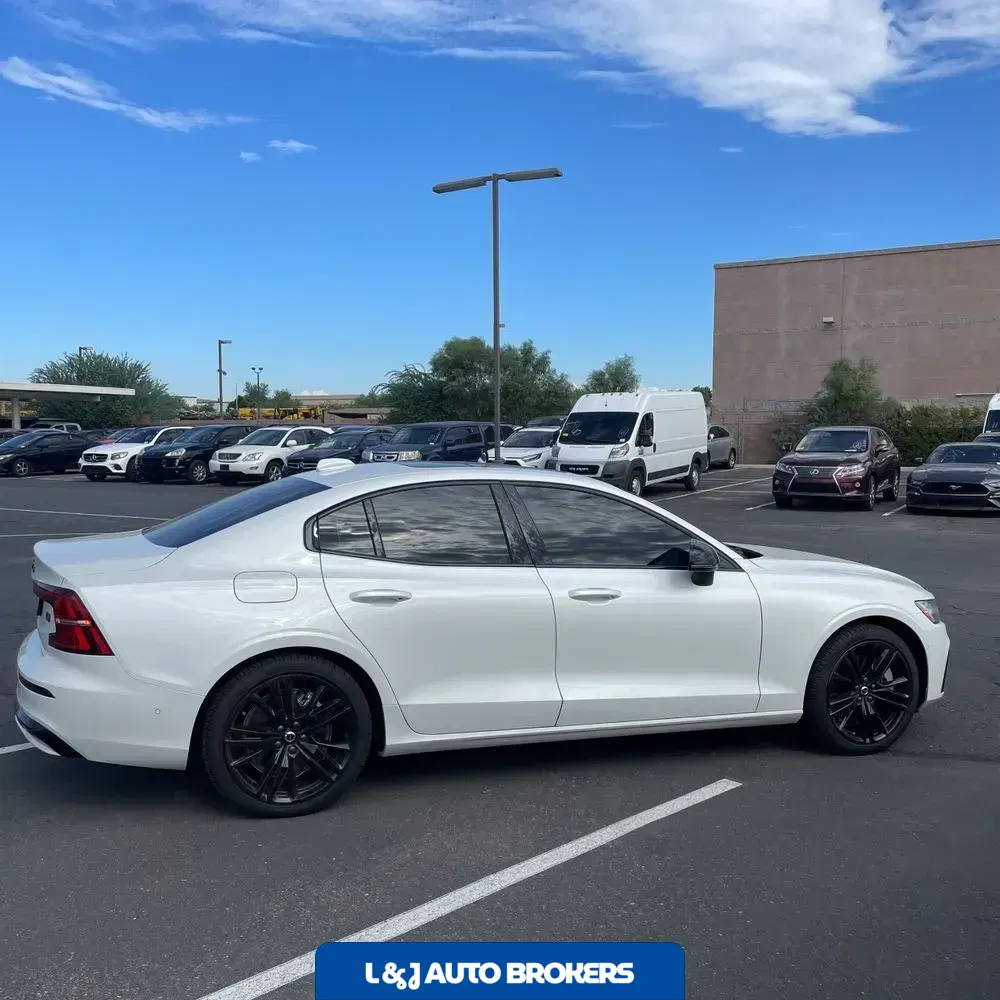 2024 Volvo S60 T8 - Ultimate PHEV
