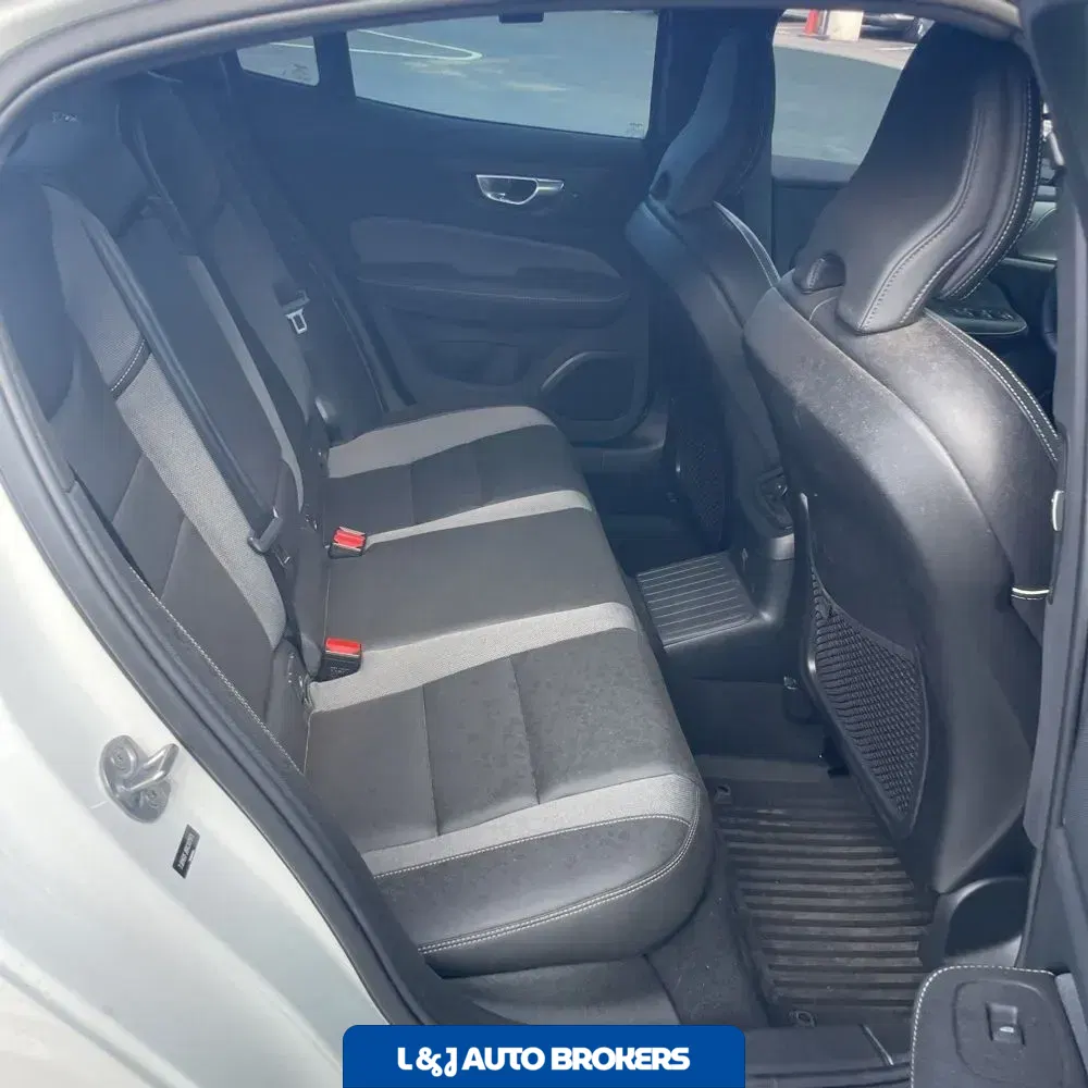 2024 Volvo S60 T8 - Ultimate PHEV