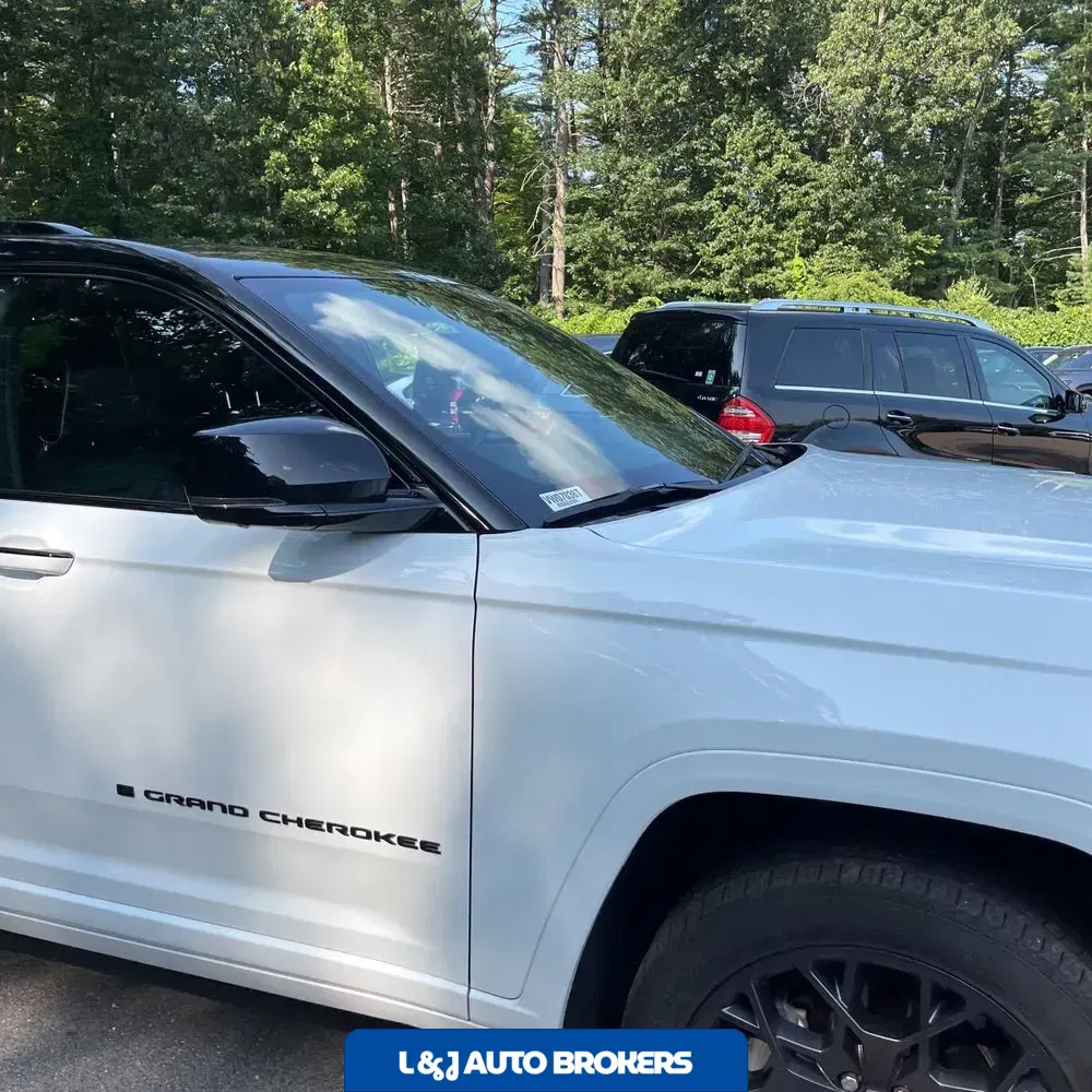 2023 Jeep Grand Cherokee L Summit Reserve