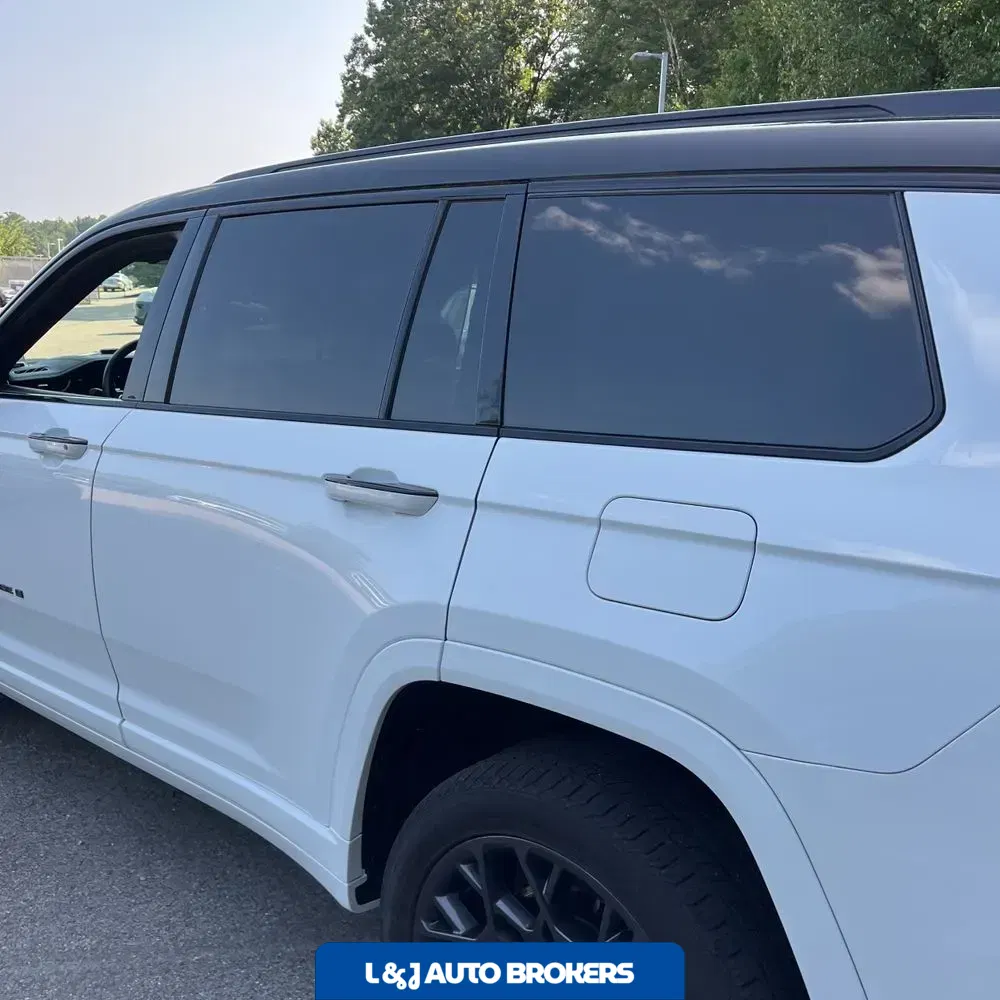 2023 Jeep Grand Cherokee L Summit Reserve