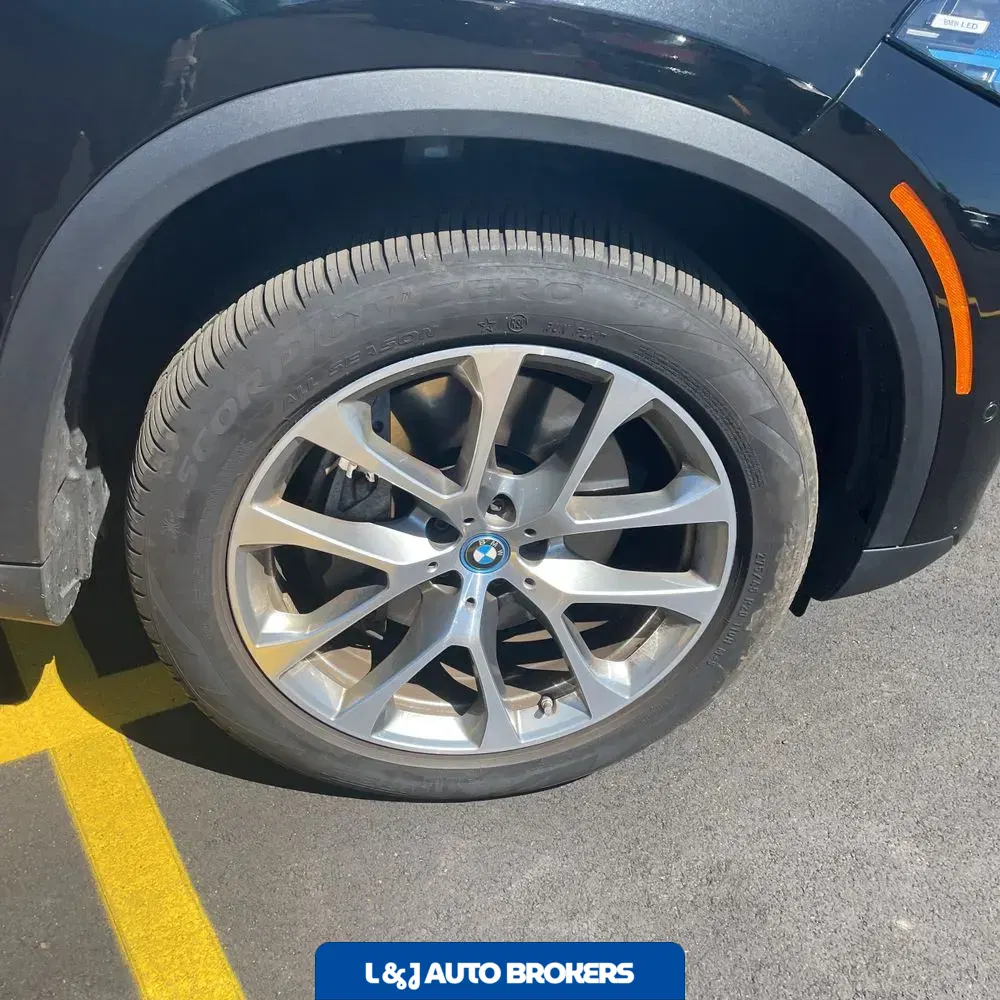 2025 BMW X5 xDrive50e