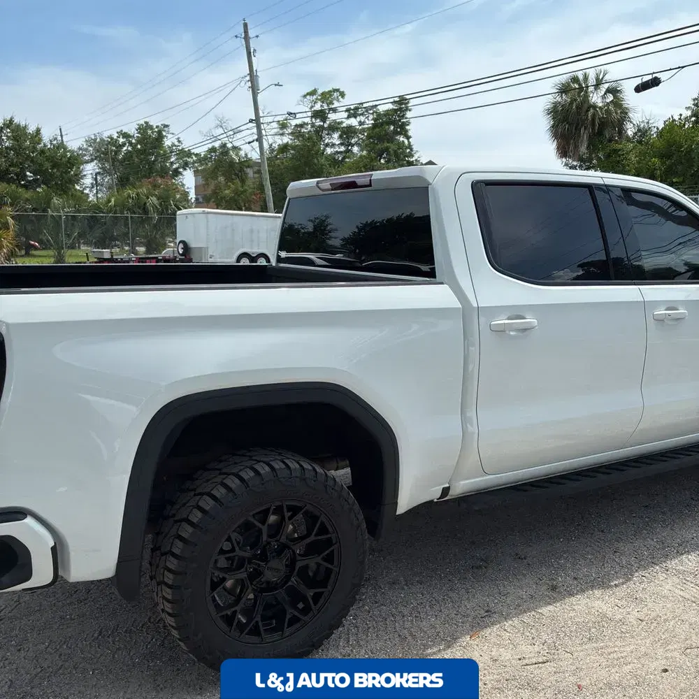 2022 GMC Sierra 1500 AT4