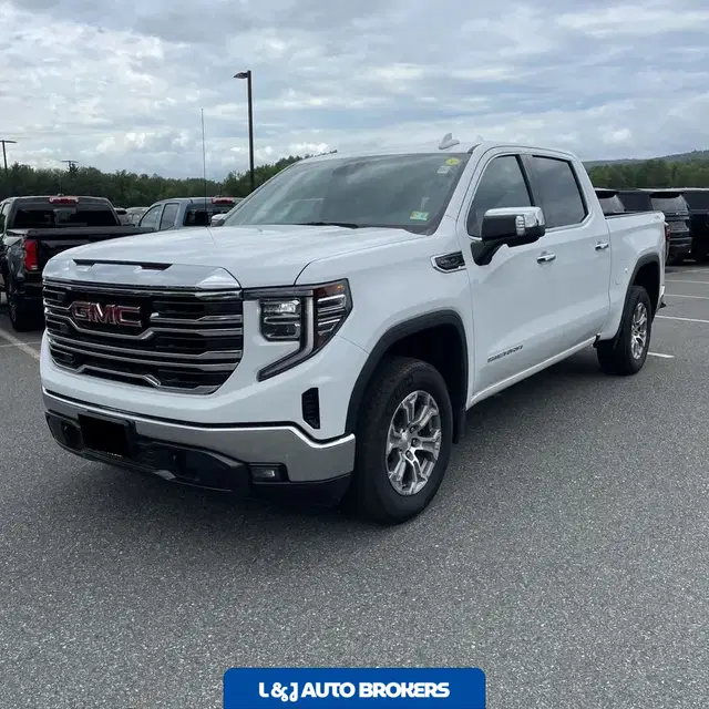 2024 GMC Sierra 1500 SLT